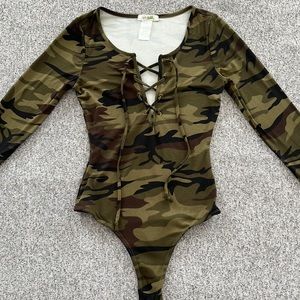 Long-Sleeve, Camouflage Print, Bodysuit - Medium